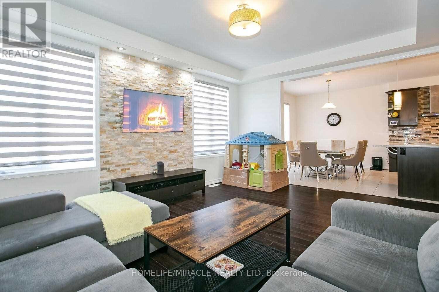 38 Leadenhall Road, Brampton, Ontario  L7A 4G3 - Photo 31 - W12871156