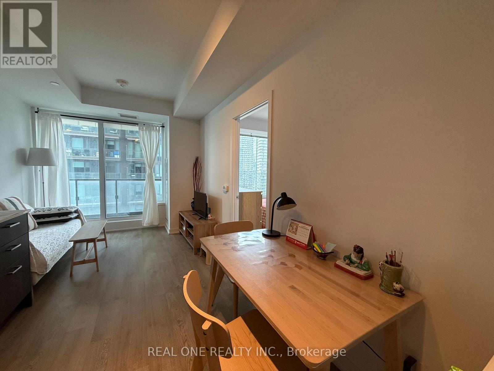 1809 - 1926 Lakeshore Boulevard W, Toronto, Ontario  M6S 1A1 - Photo 9 - W12871202