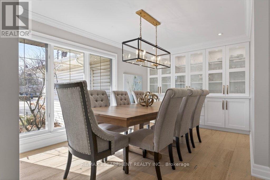 677 King Road, Burlington, Ontario  L7T 3K5 - Photo 16 - W12871214