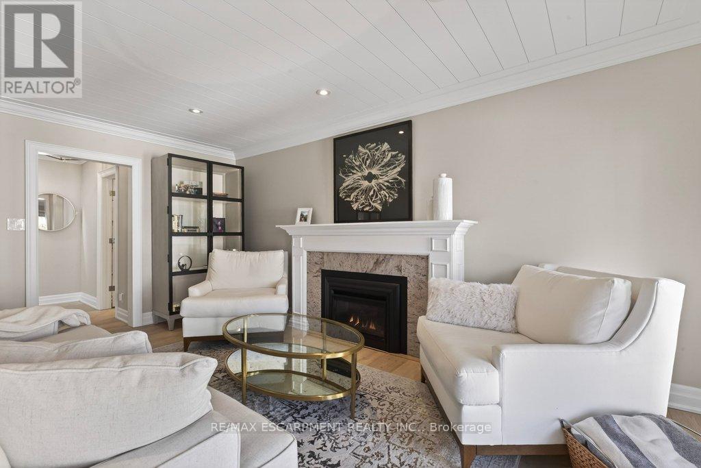 677 King Road, Burlington, Ontario  L7T 3K5 - Photo 19 - W12871214