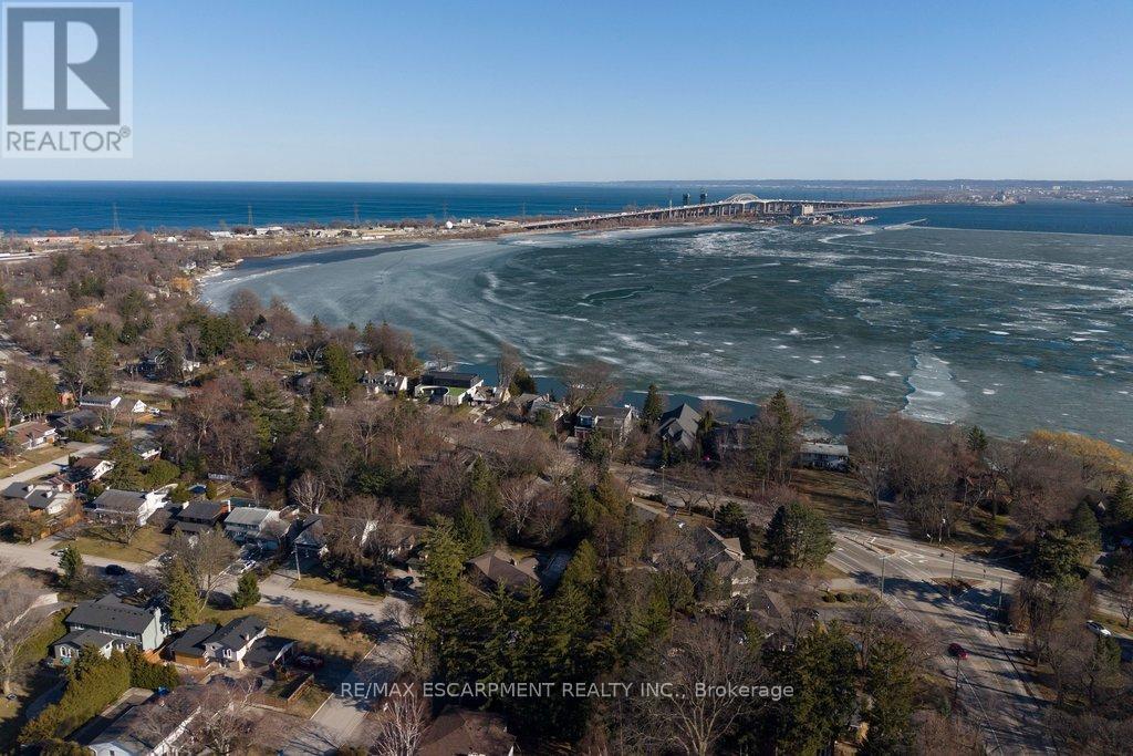 677 King Road, Burlington, Ontario  L7T 3K5 - Photo 47 - W12871214