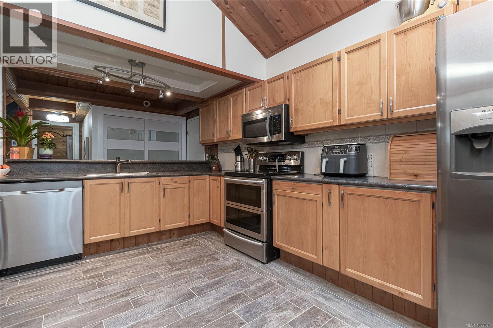 10912 Boas Rd, North Saanich, British Columbia  V8L 5J1 - Photo 8 - 1027070