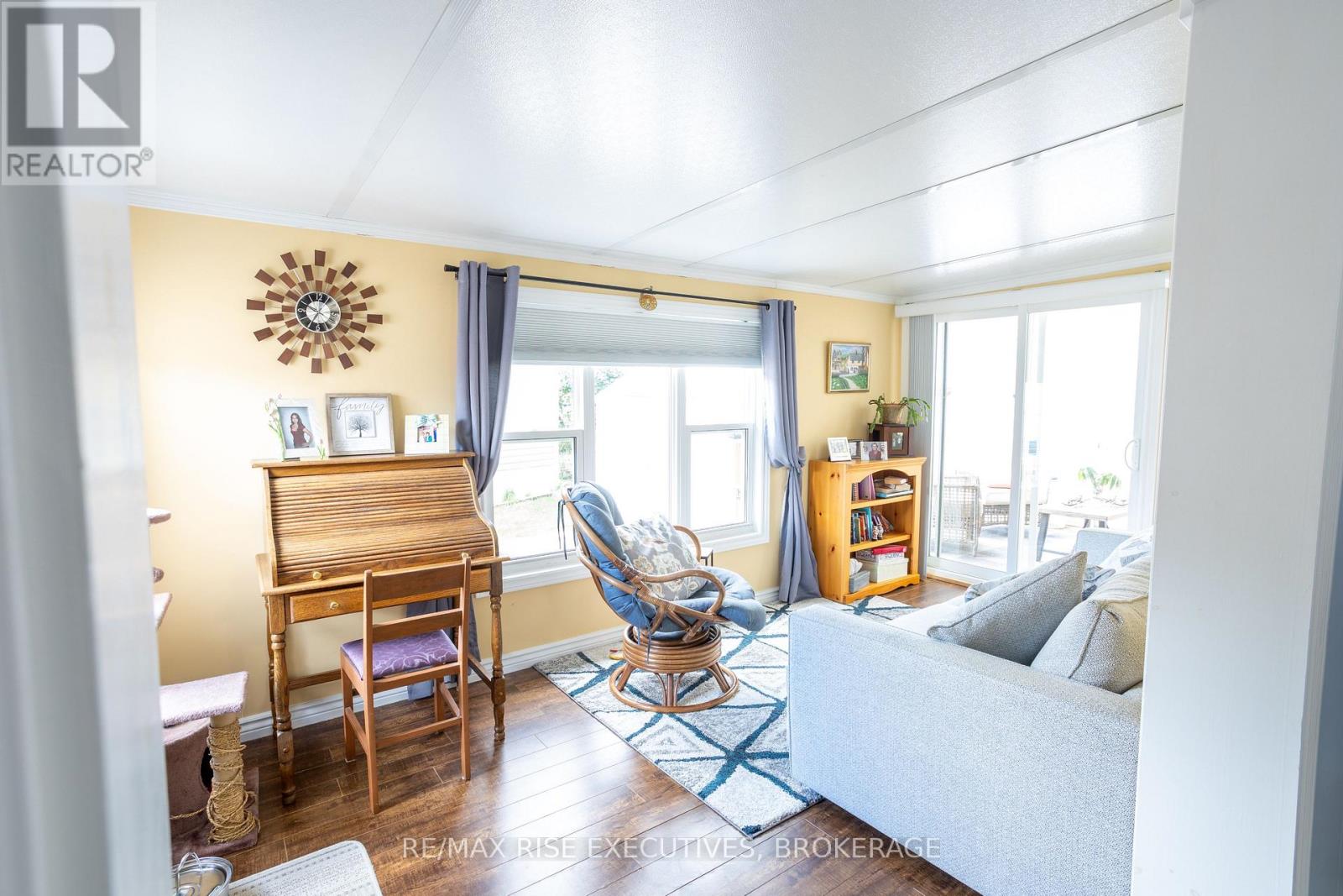 21 Powley Garden Drive, Kingston, Ontario  K7K 6A2 - Photo 5 - X12871150