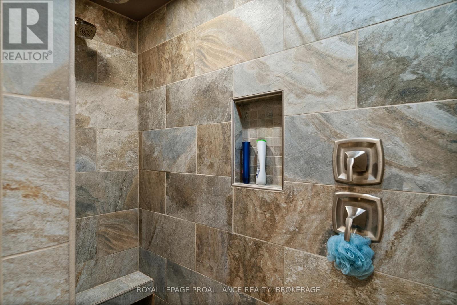 199 & 213 Leone's Cove Lane, Frontenac Islands, Ontario  K0H 2Y0 - Photo 15 - X12871192