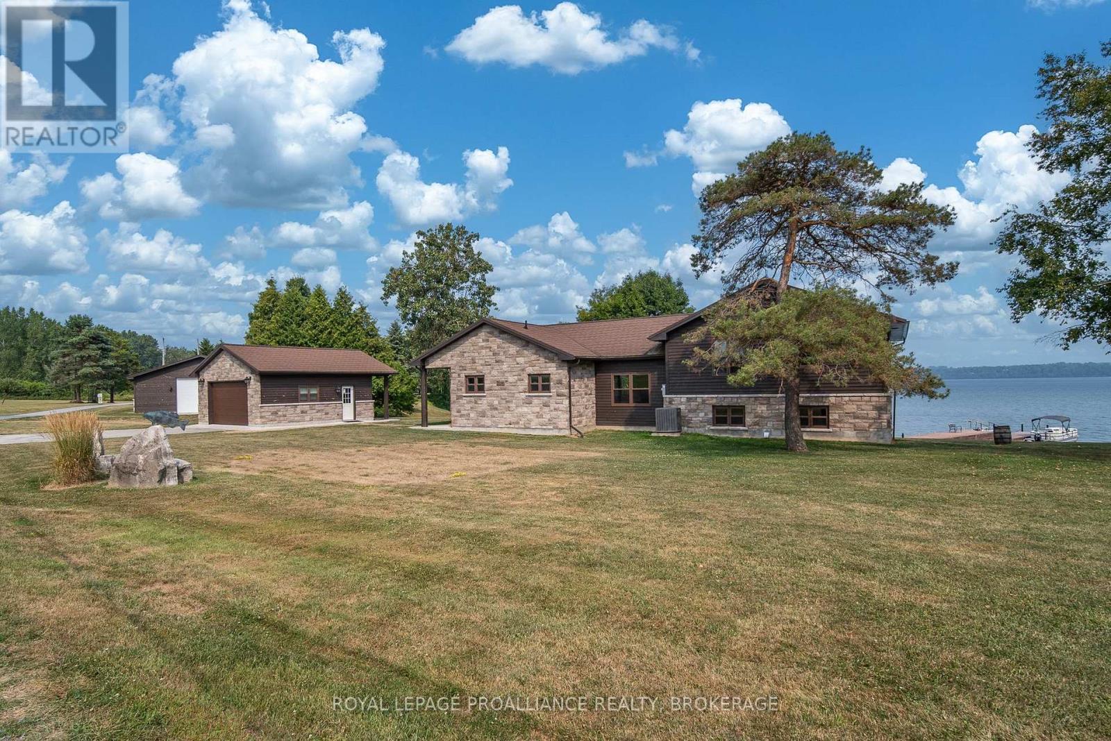 199 & 213 Leone's Cove Lane, Frontenac Islands, Ontario  K0H 2Y0 - Photo 2 - X12871192