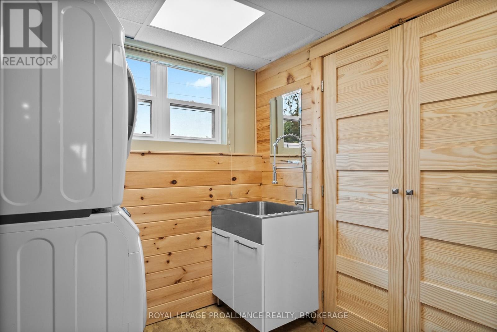 199 & 213 Leone's Cove Lane, Frontenac Islands, Ontario  K0H 2Y0 - Photo 20 - X12871192