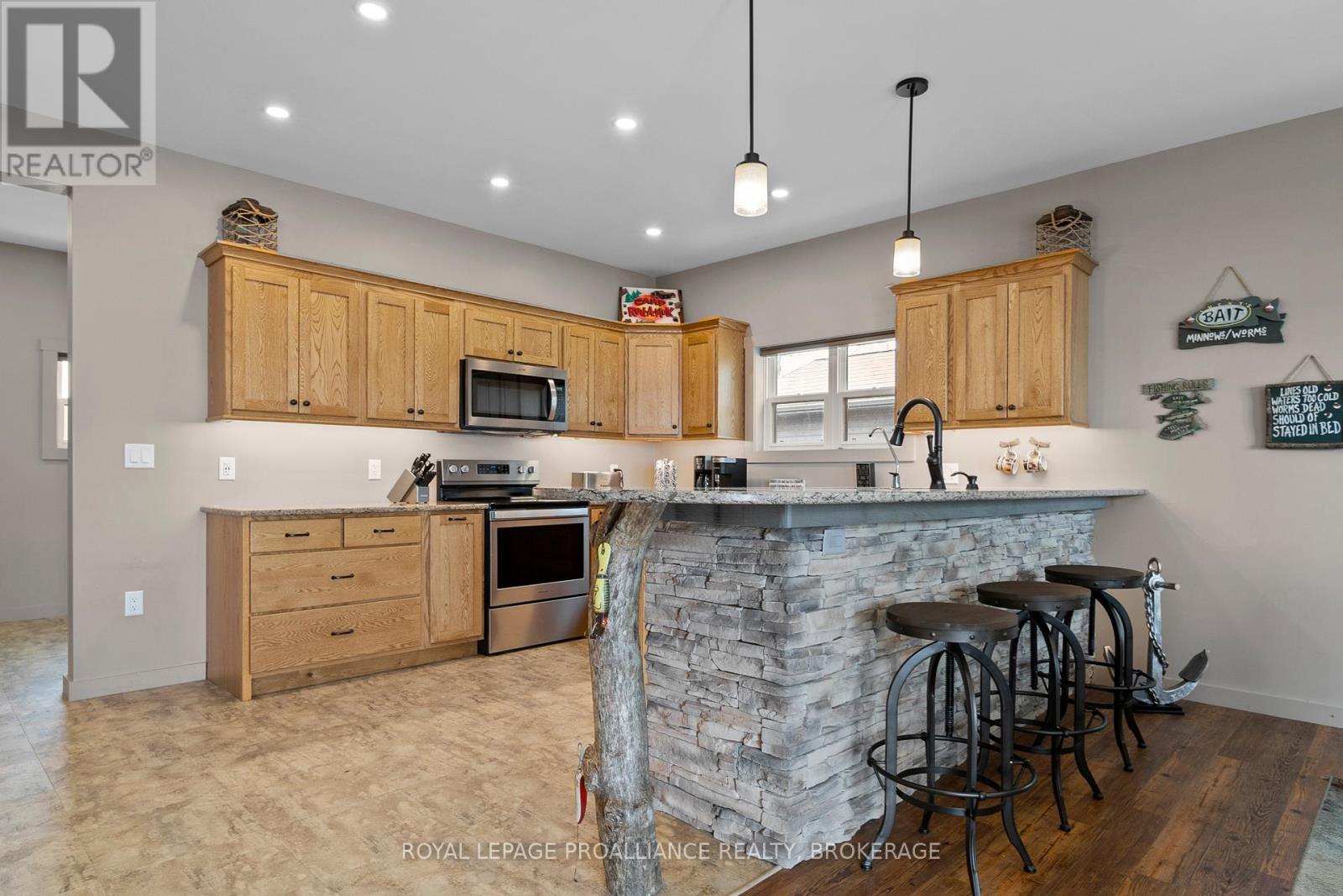 199 & 213 Leone's Cove Lane, Frontenac Islands, Ontario  K0H 2Y0 - Photo 4 - X12871192