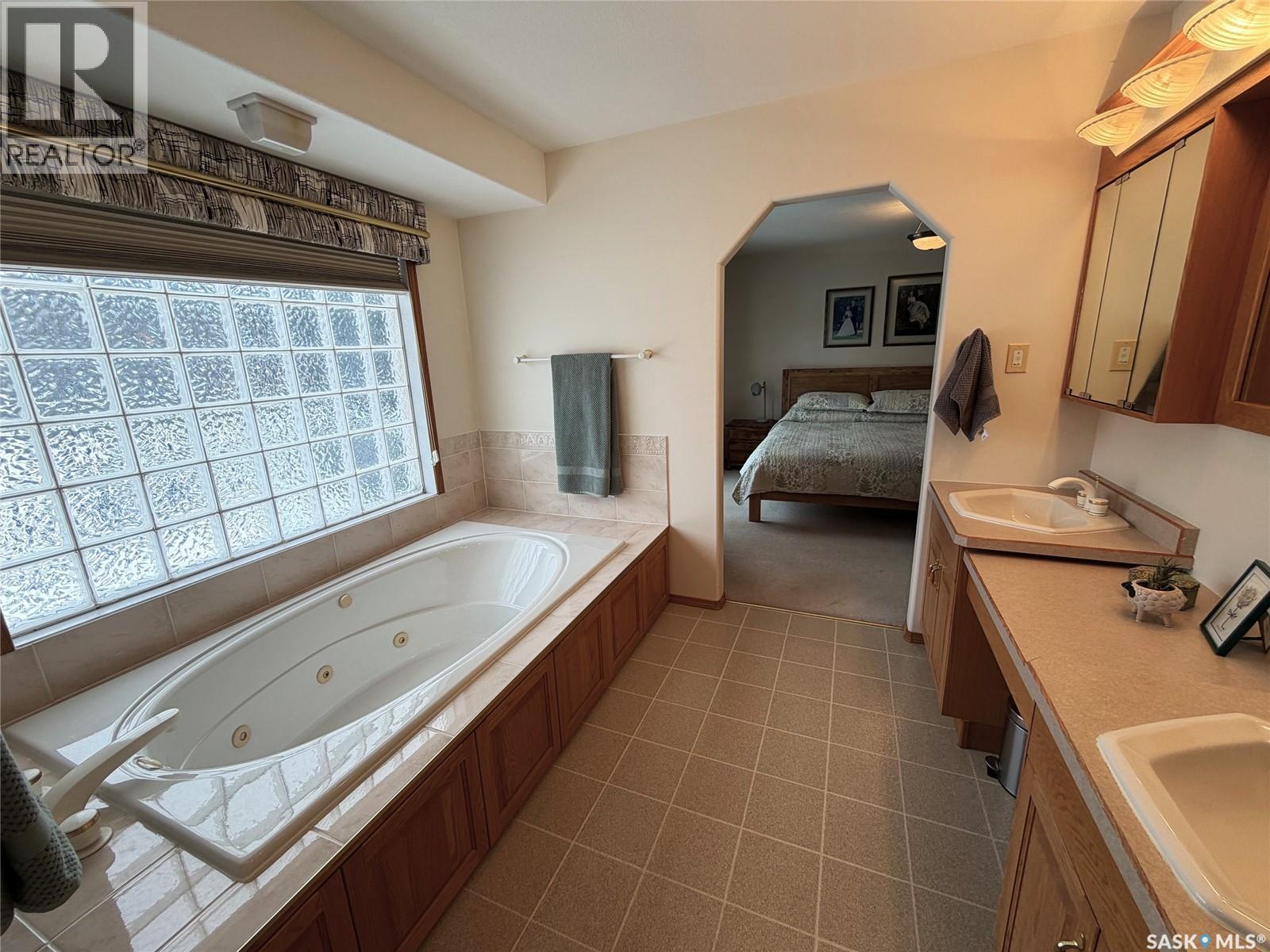 718 Donald Street, Hudson Bay, Saskatchewan  S0E 0Y0 - Photo 29 - SK030176