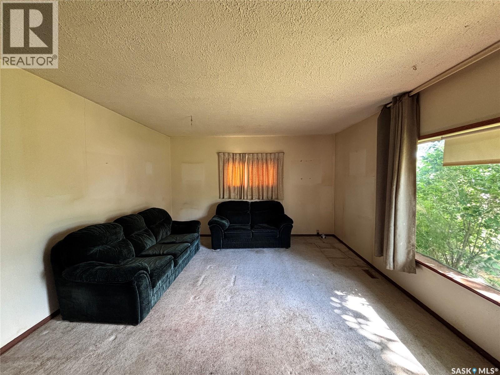 108 2nd Avenue S, Macrorie, Saskatchewan  S0L 2E0 - Photo 21 - SK030149