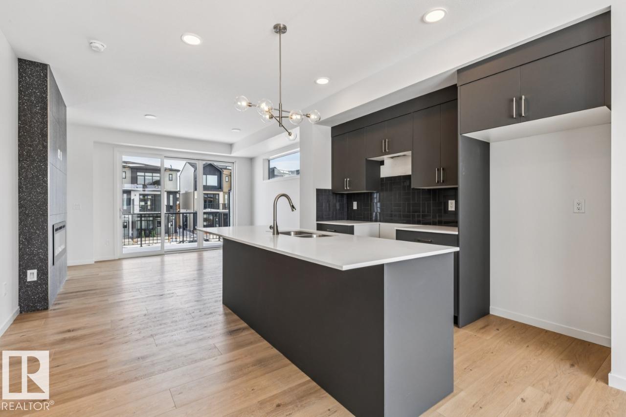 2618 Alces Wy Sw, Edmonton, Alberta  T6X 3L5 - Photo 2 - E4476855