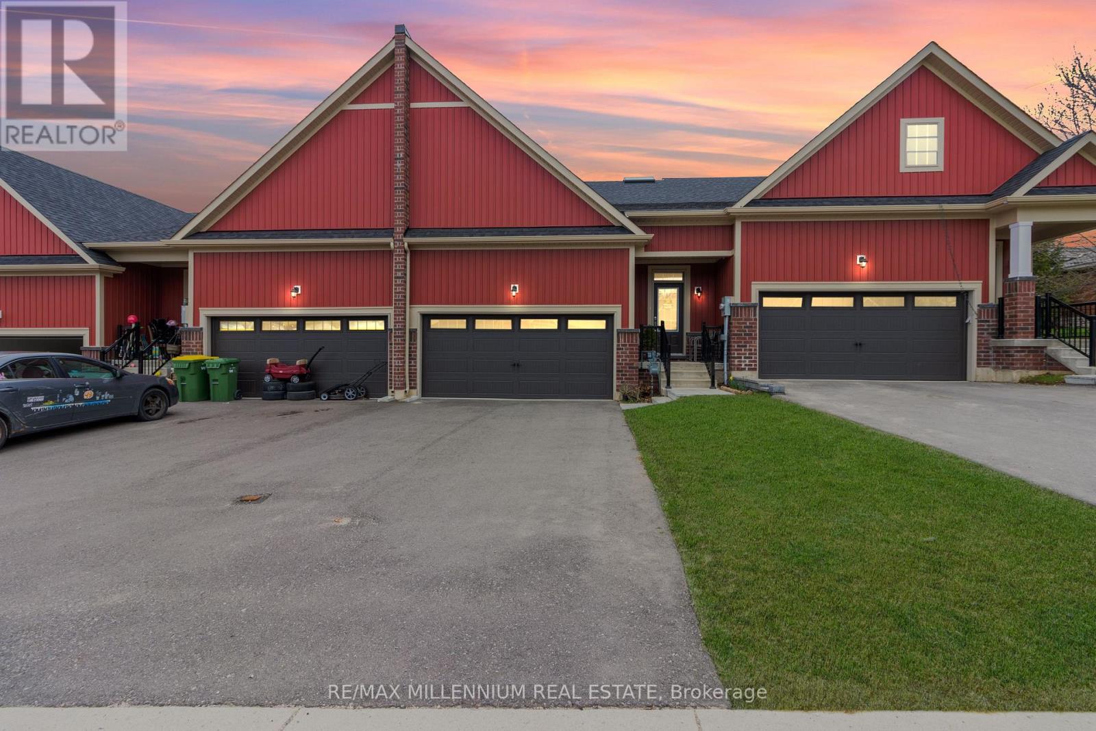 105 STONEBROOK WAY, Grey Highlands, Ontario