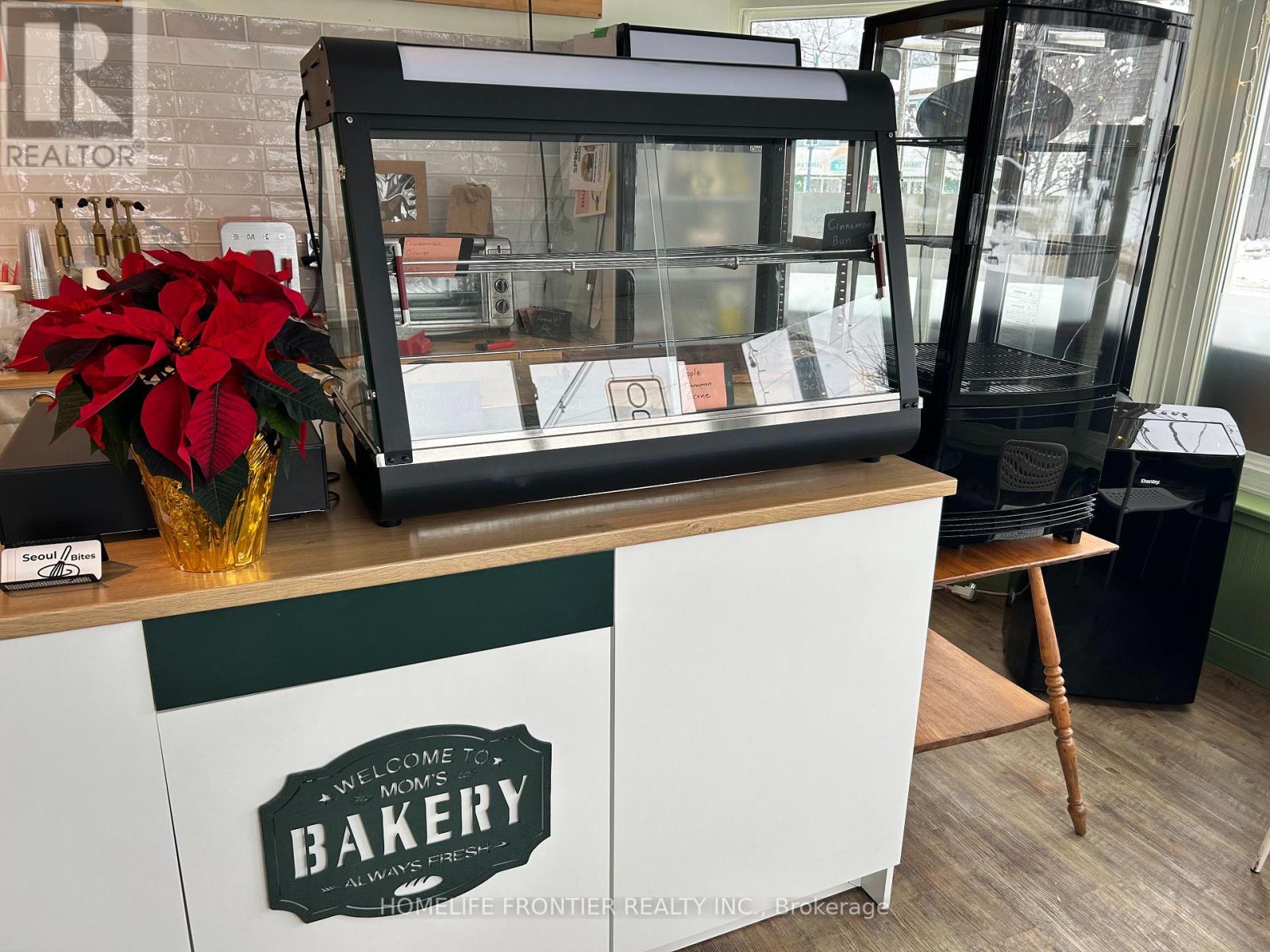 14 MAIN STREET S, Lambton Shores, Ontario