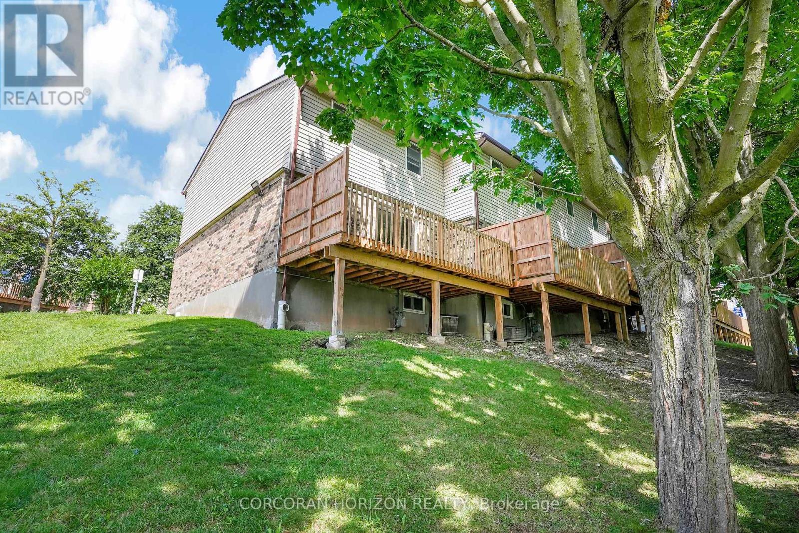 35 - 175 Cedar Street, Cambridge, Ontario  N1S 4X9 - Photo 38 - X12871154