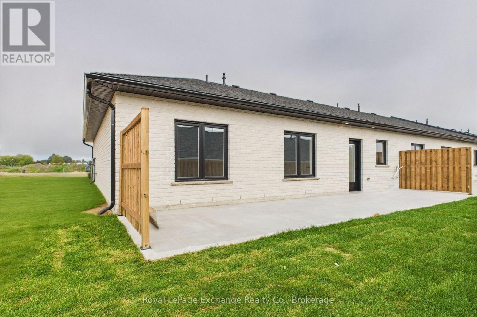 44 - 1071 Waterloo Street N, Saugeen Shores, Ontario  N0H 2C6 - Photo 25 - X12499126