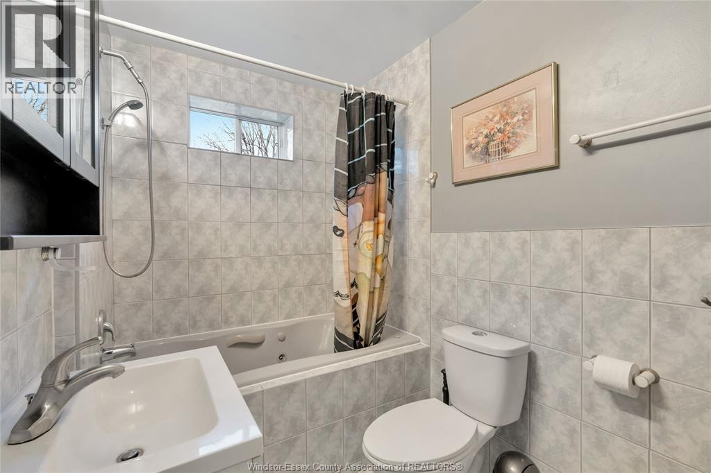 6095 Short Disputed, Lasalle, Ontario  N9H 1X6 - Photo 12 - 26005126