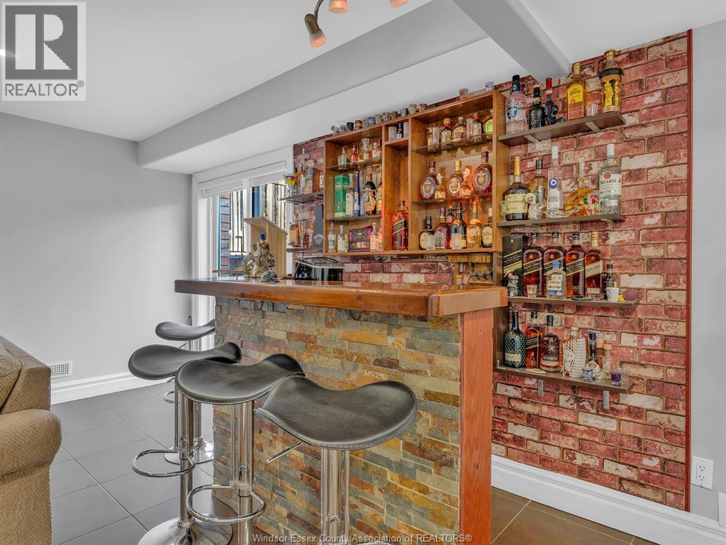 2848 Southridge, Windsor, Ontario  N8W 5N2 - Photo 36 - 26005124