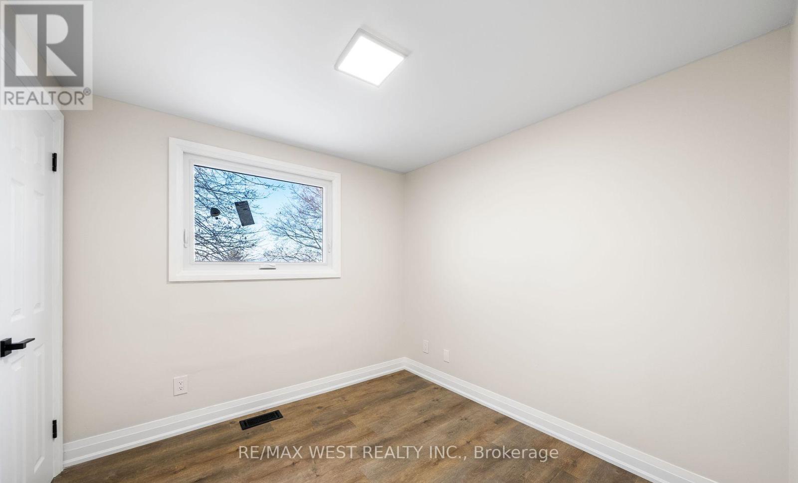 36 Wilson Court, Barrie, Ontario  L4N 5K8 - Photo 24 - S12848968