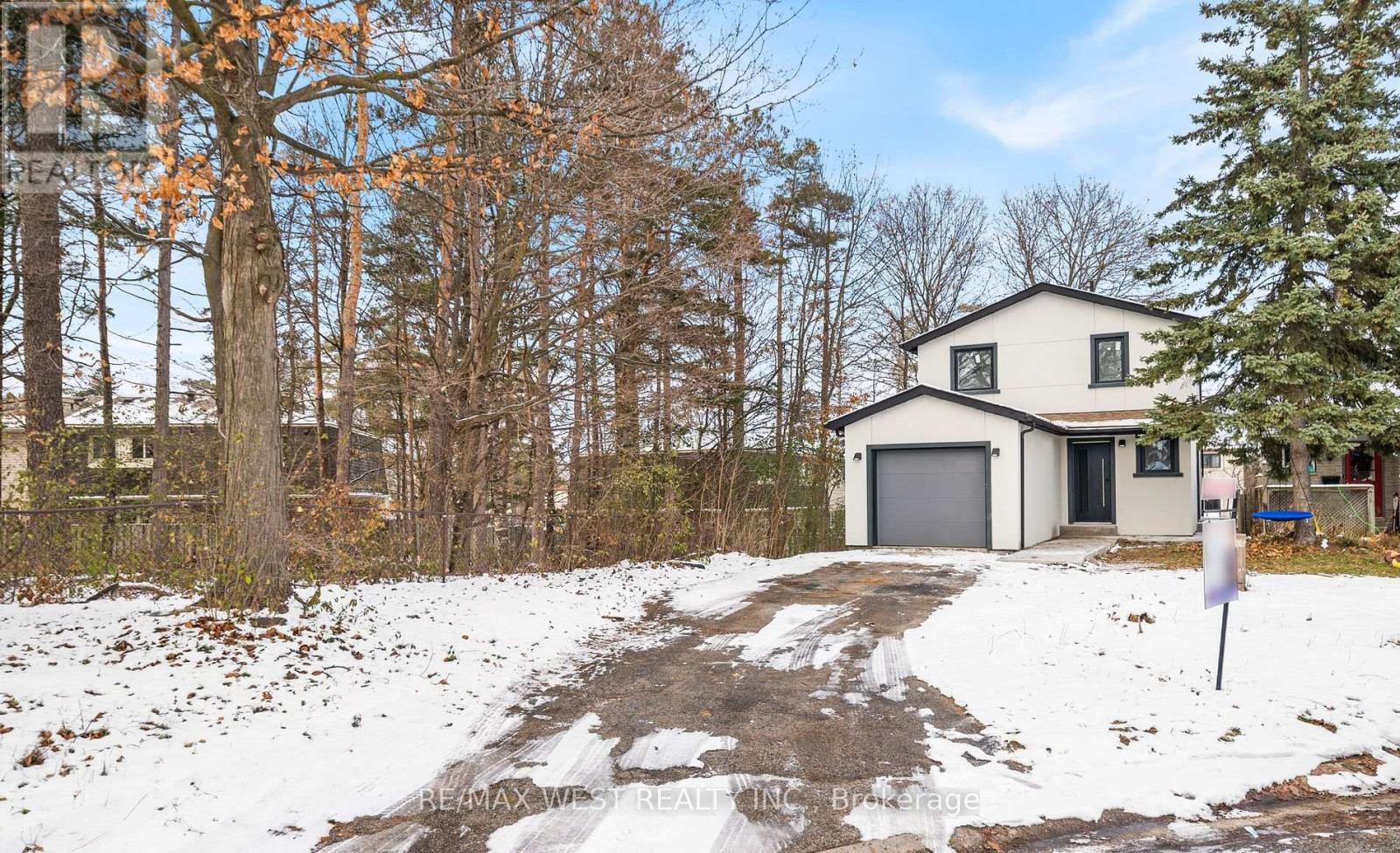 36 Wilson Court, Barrie, Ontario  L4N 5K8 - Photo 2 - S12848968