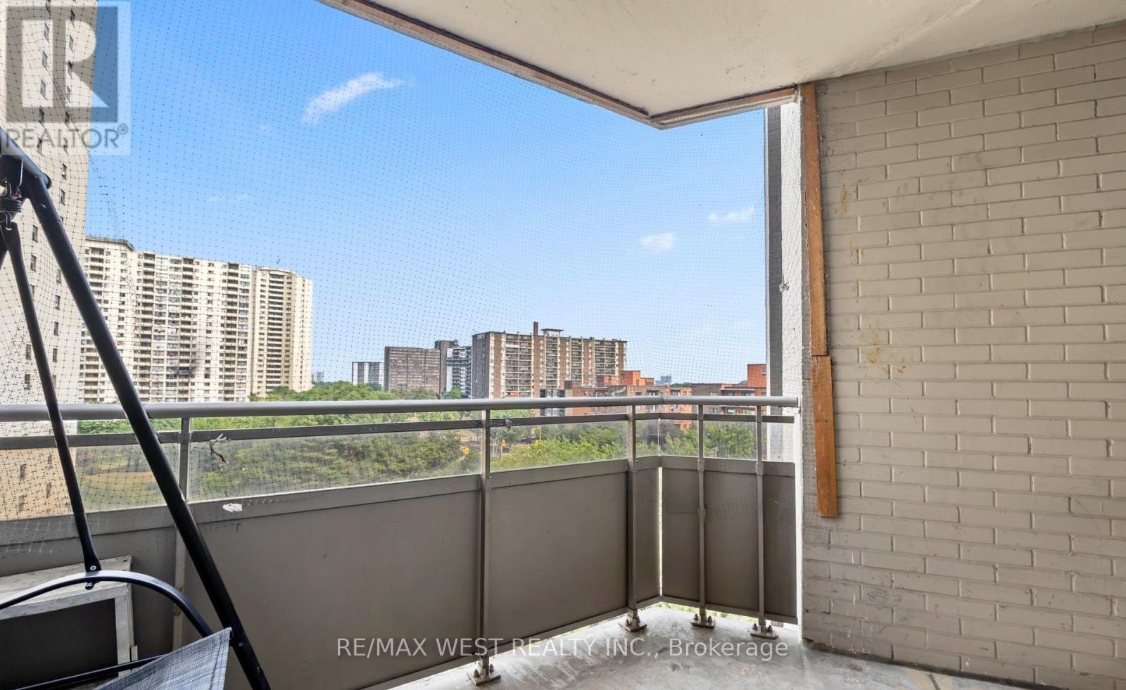 605 - 380 Dixon Road, Toronto (Kingsview Village-The Westway), Ontario  M9R 1T3 - Photo 25 - W12845206