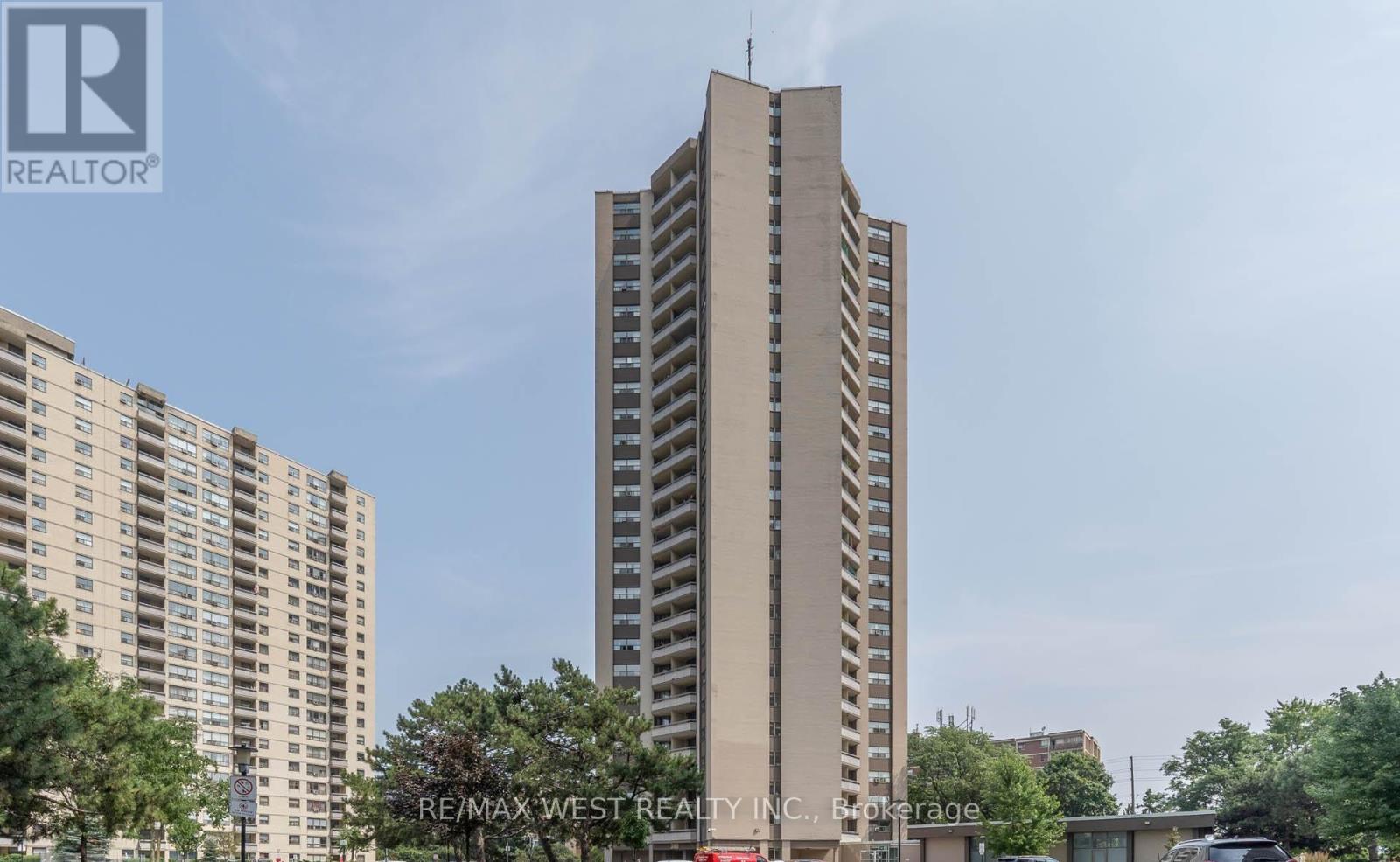 605 - 380 Dixon Road, Toronto (Kingsview Village-The Westway), Ontario  M9R 1T3 - Photo 33 - W12845206