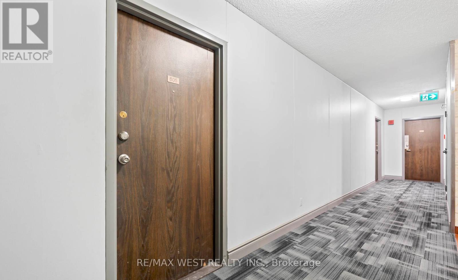 605 - 380 Dixon Road, Toronto (Kingsview Village-The Westway), Ontario  M9R 1T3 - Photo 5 - W12845206