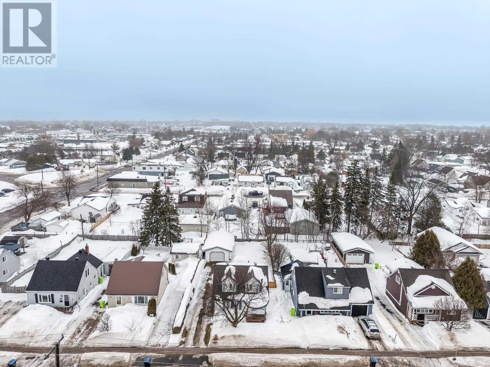 196 Macdonald Ave, Sault Ste. Marie, Ontario  P6B 1H5 - Photo 48 - SM260436