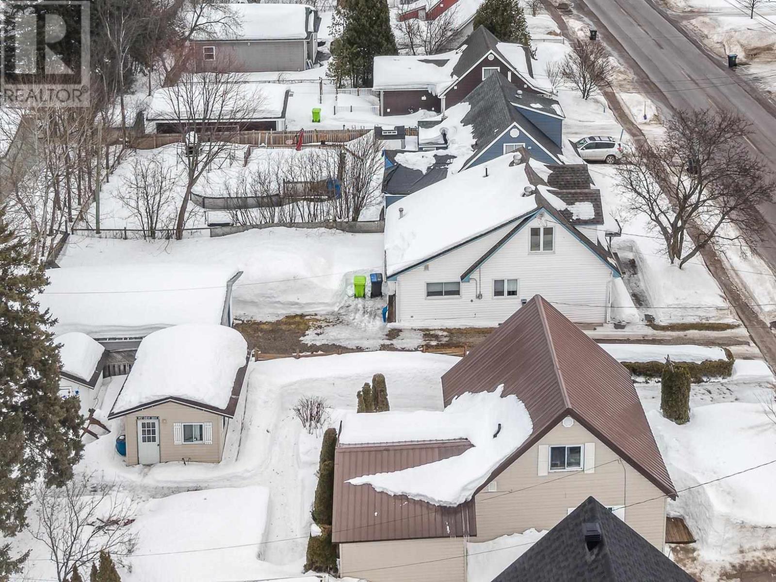 196 Macdonald Ave, Sault Ste. Marie, Ontario  P6B 1H5 - Photo 41 - SM260436