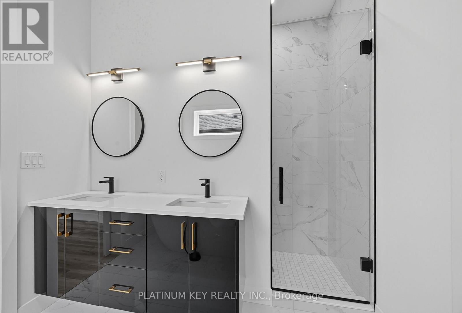 32 Briscoe Crescent, Strathroy-Caradoc (Ne), Ontario  N7G 4E2 - Photo 16 - X12729640