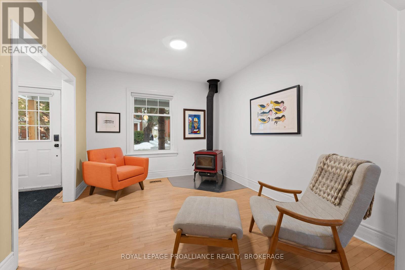 29 Livingston Avenue, Kingston, Ontario  K7L 4L1 - Photo 5 - X12869972