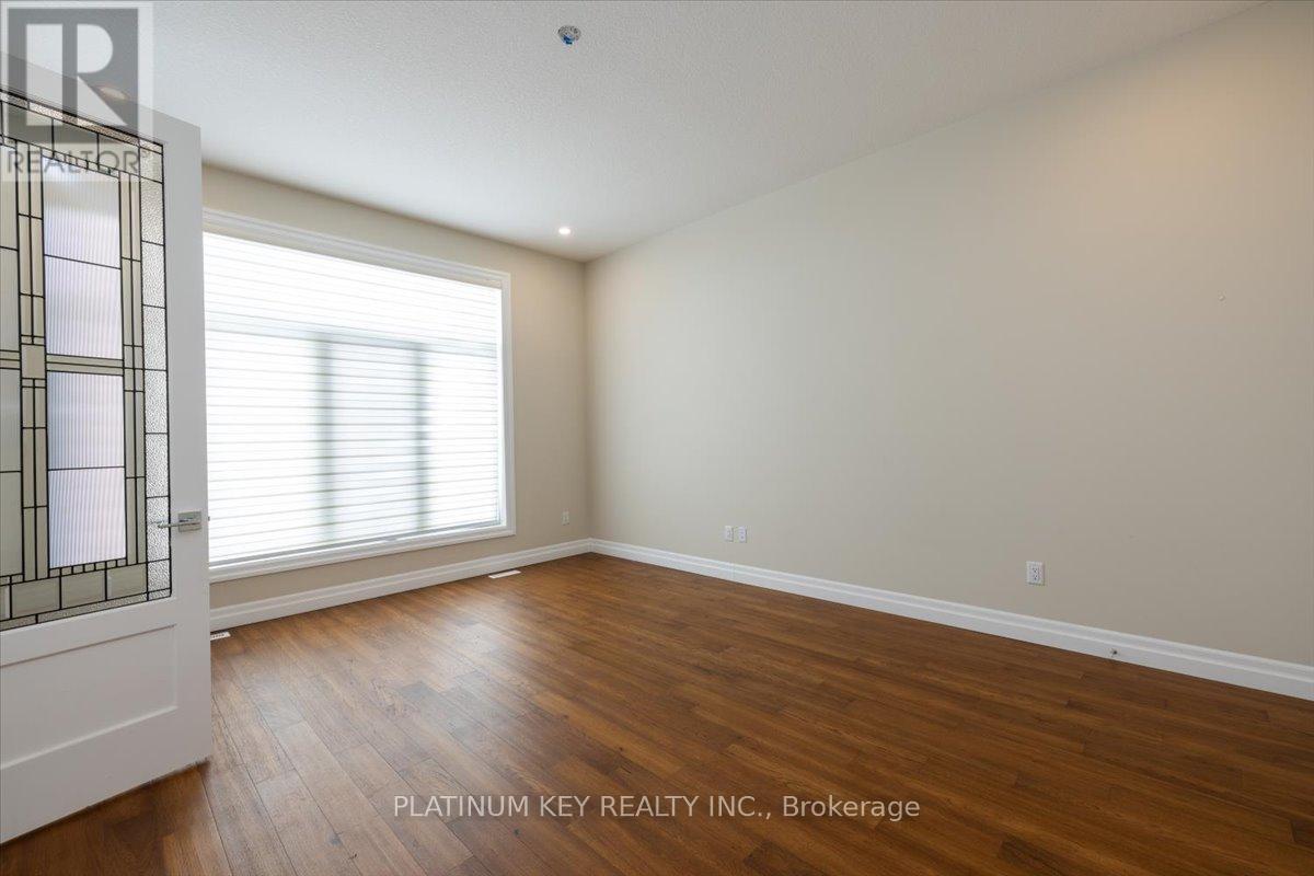 7 Edgeview Crescent, Middlesex Centre (Kilworth), Ontario  N0L 1R0 - Photo 6 - X12801312