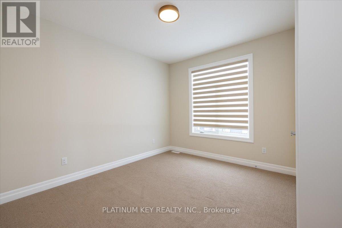 7 Edgeview Crescent, Middlesex Centre (Kilworth), Ontario  N0L 1R0 - Photo 36 - X12801312