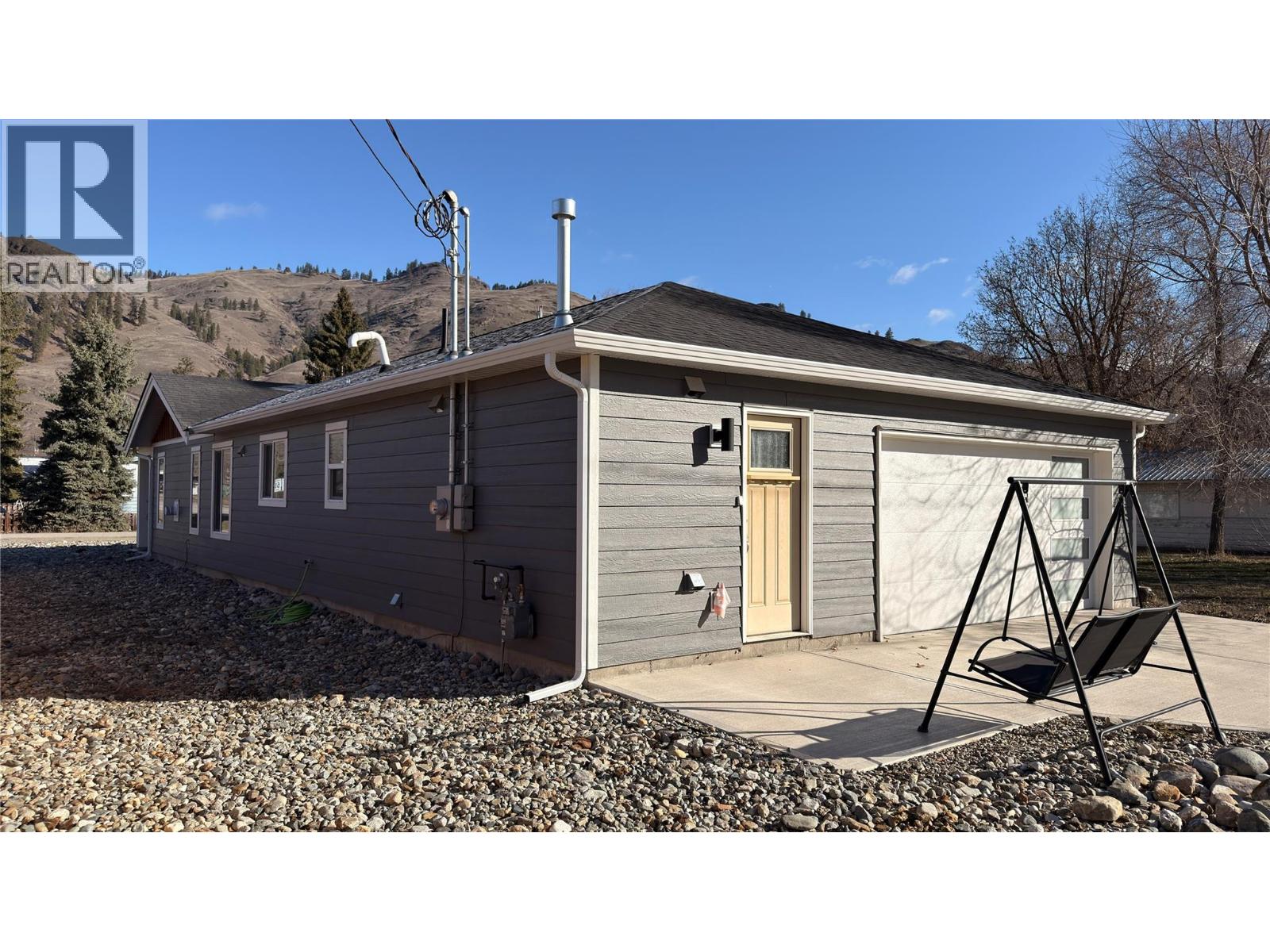 594 Sixth Avenue, Midway, British Columbia  V0H 1M0 - Photo 6 - 10378981