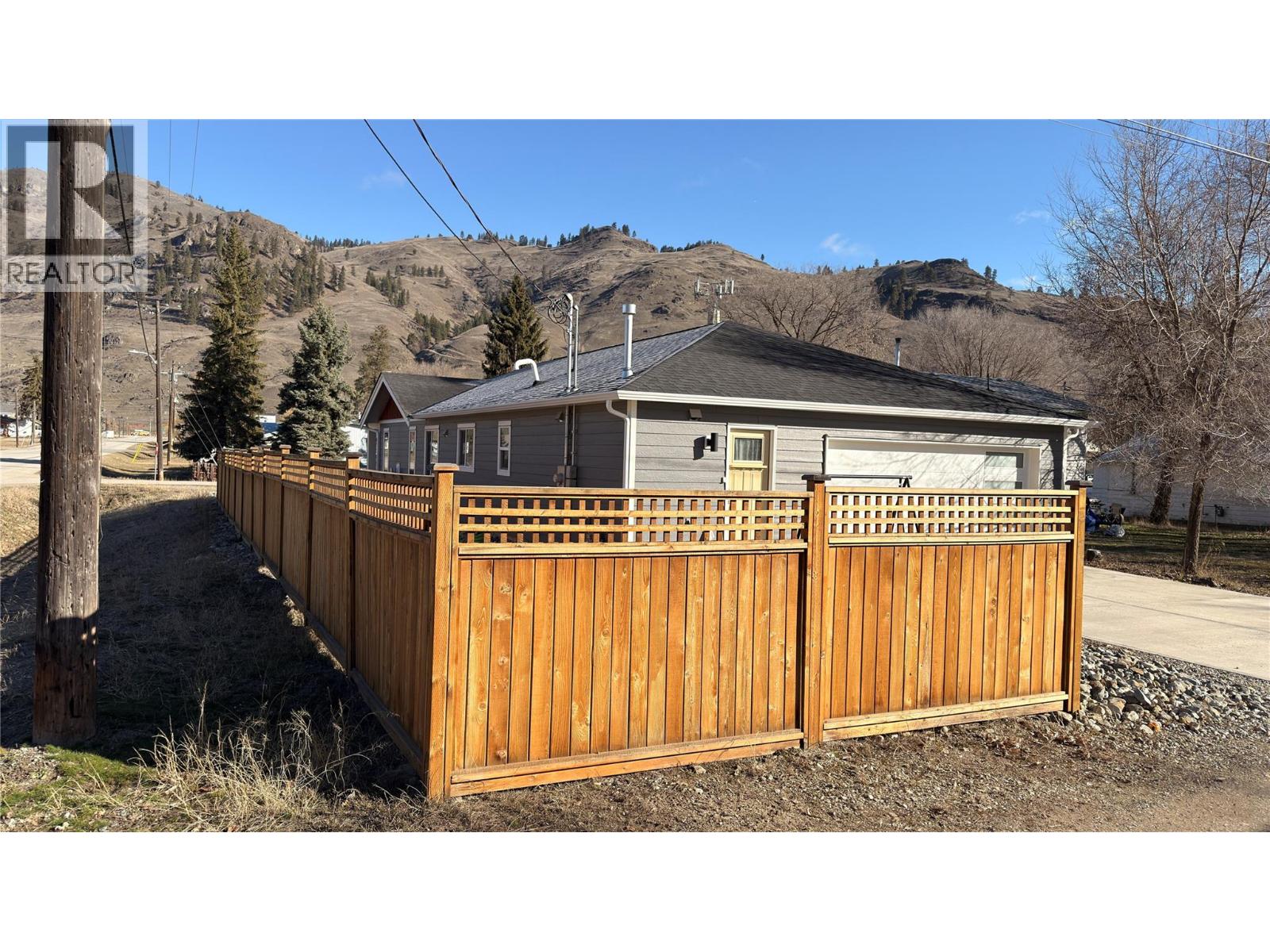 594 Sixth Avenue, Midway, British Columbia  V0H 1M0 - Photo 8 - 10378981