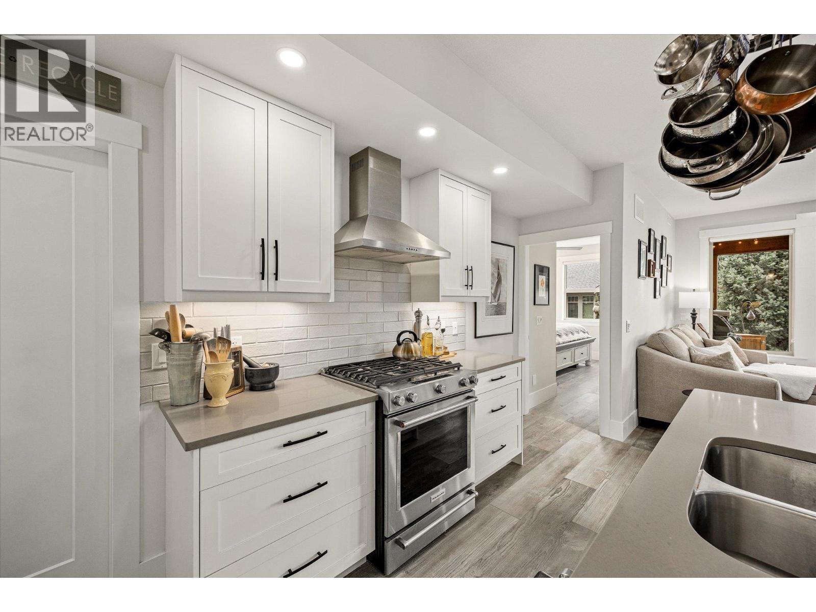 4000 Redstone Crescent Unit# 210, Peachland, British Columbia  V0H 1X5 - Photo 11 - 10378591