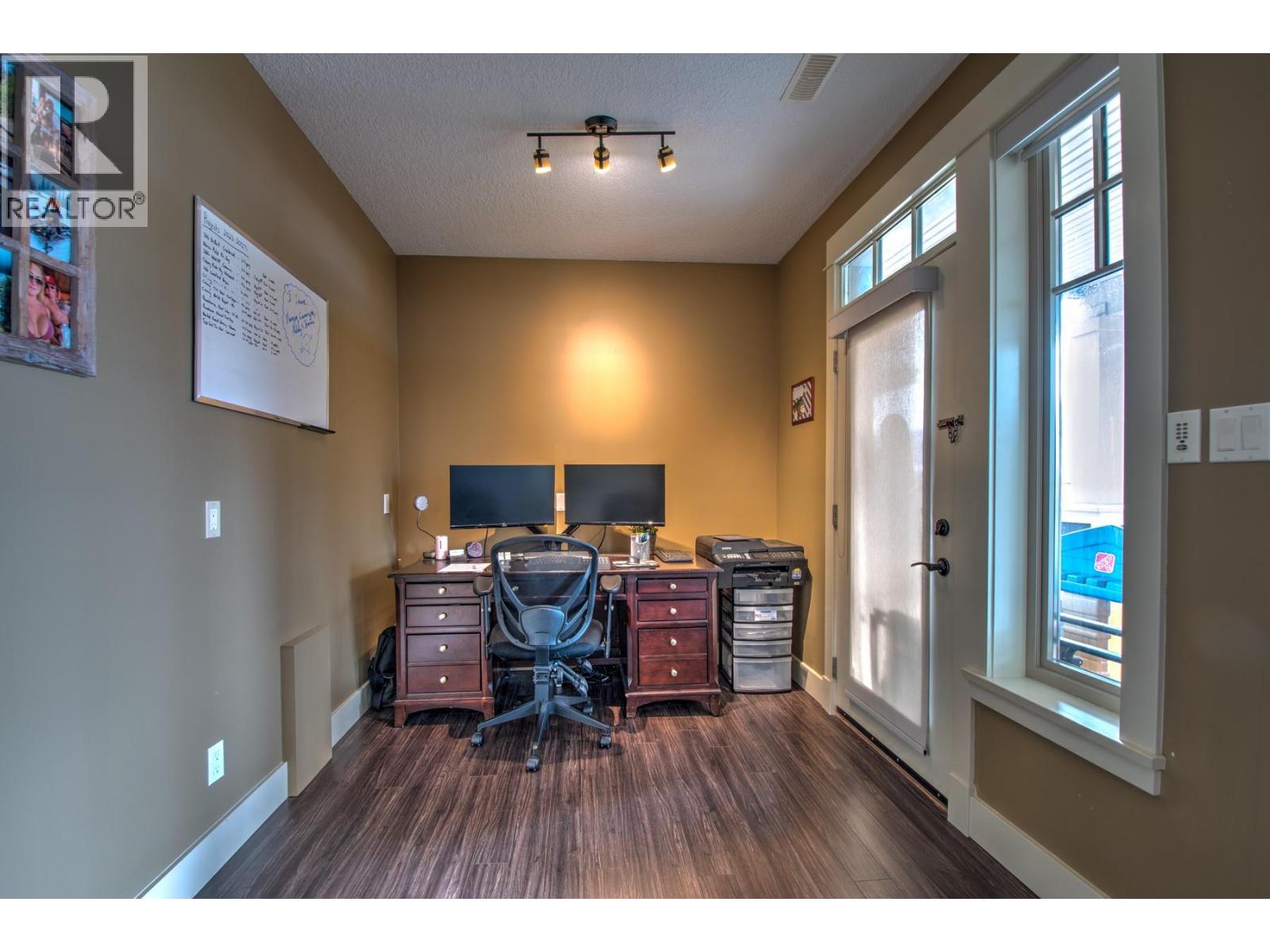 8764 Hofer Drive, Coldstream, British Columbia  V1B 1Y8 - Photo 28 - 10378504