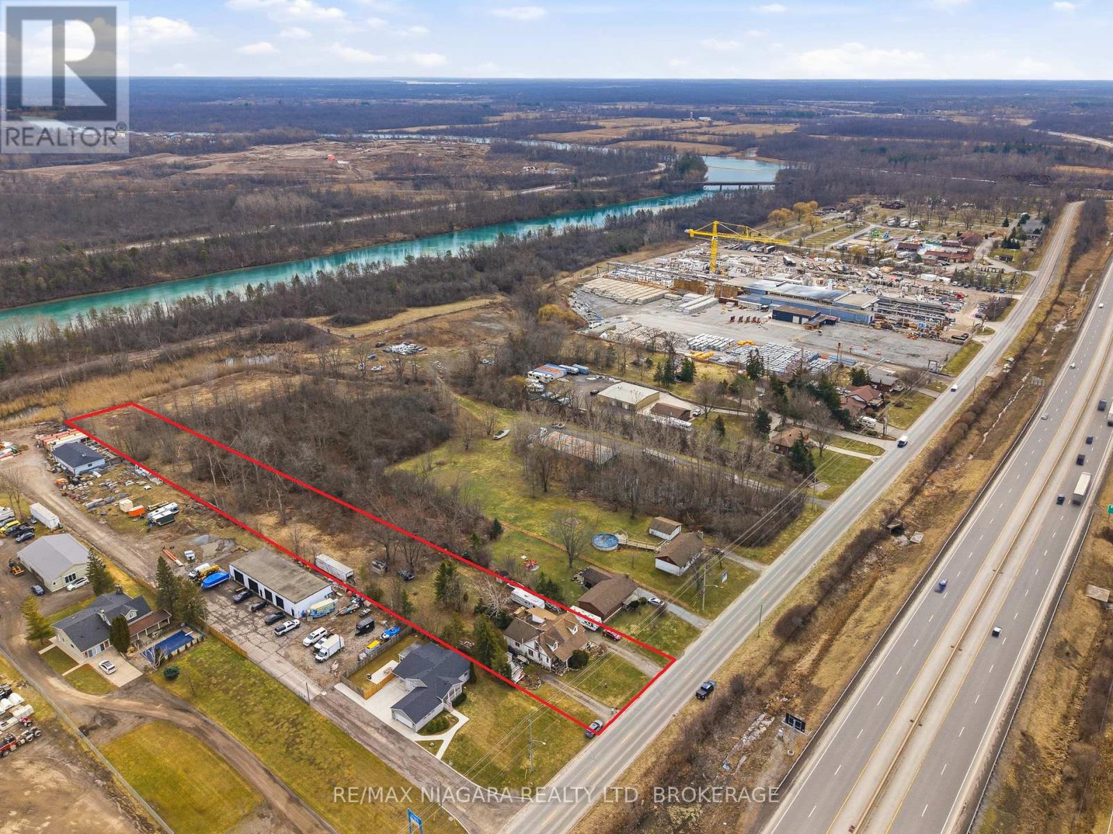 8356 Oakwood Drive, Niagara Falls, Ontario  L2E 6S5 - Photo 12 - X12871238