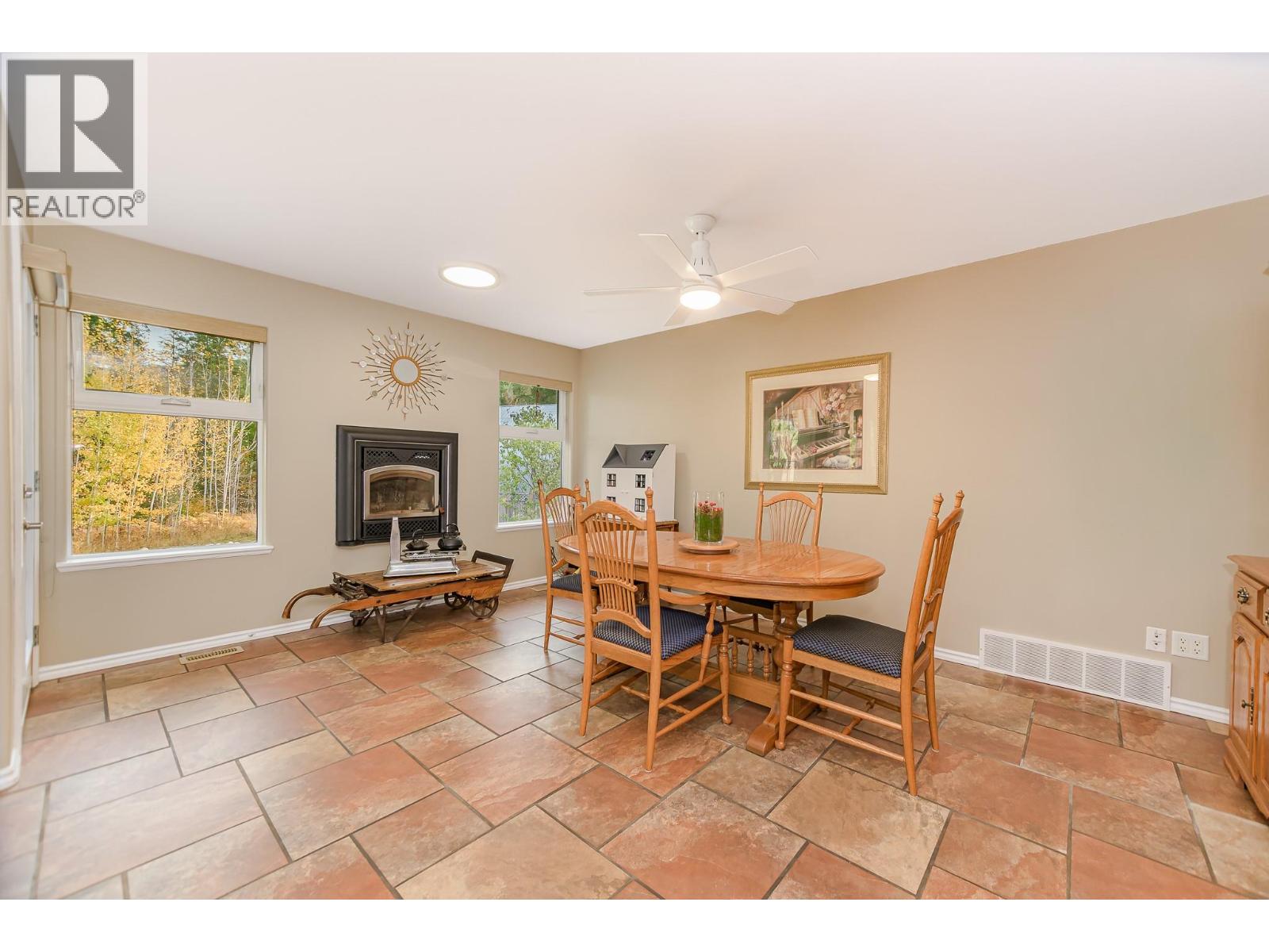 15 Parsons Road, Mara, British Columbia  V0E 2K0 - Photo 16 - 10378161