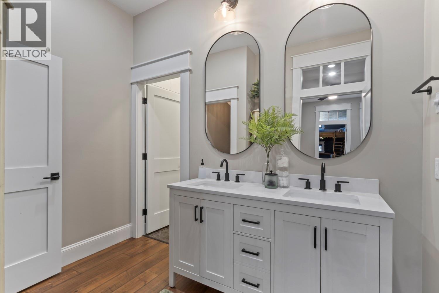 323 Canyon Street, Creston, British Columbia  V0B 1G3 - Photo 30 - 10377111