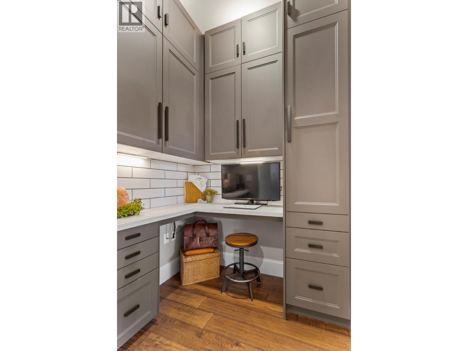 323 Canyon Street, Creston, British Columbia  V0B 1G3 - Photo 32 - 10377111