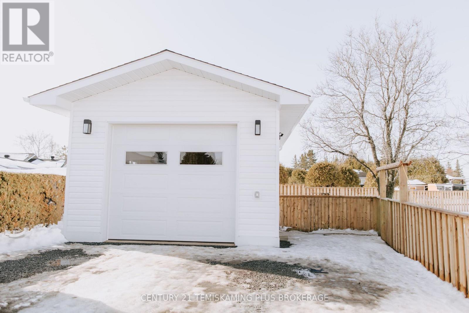 154 Caroline Court, Temiskaming Shores (New Liskeard), Ontario  P0J 1P0 - Photo 5 - T12871244