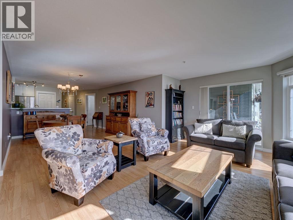 103 5470 Inlet Avenue, Sechelt, British Columbia  V7Z 0H4 - Photo 6 - R3098489