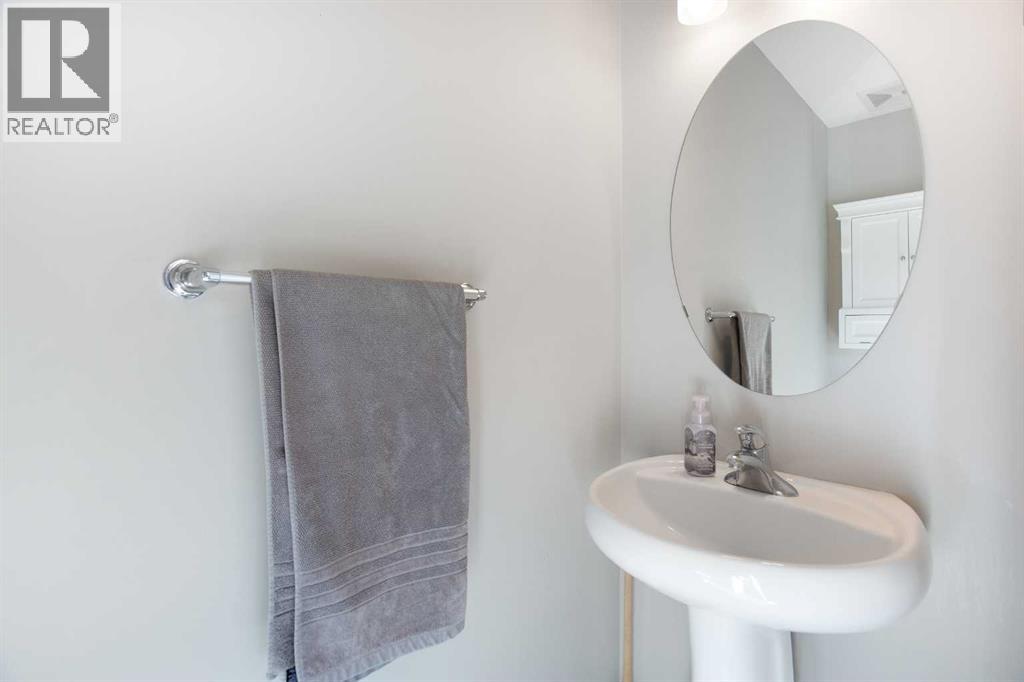 1074 Panatella Boulevard Nw, Calgary, Alberta  T3K 0L2 - Photo 14 - A2290705