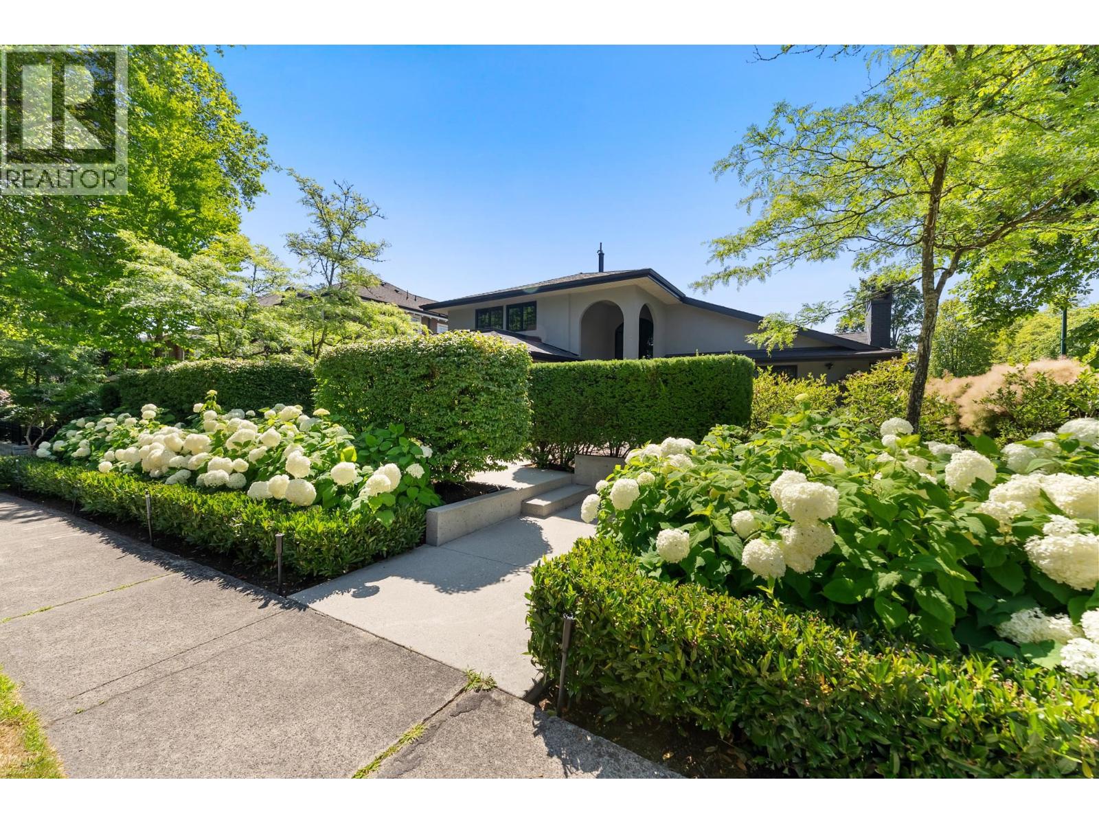 2496 W 36th Avenue, Vancouver, British Columbia  V6M 1L6 - Photo 3 - R3097016