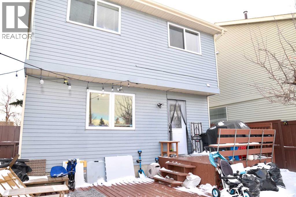 131 Erin Woods Drive Se, Calgary, Alberta  T2B 2T6 - Photo 35 - A2291781