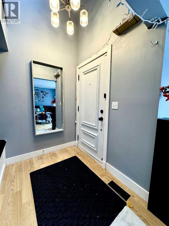 131 Erin Woods Drive Se, Calgary, Alberta  T2B 2T6 - Photo 4 - A2291781