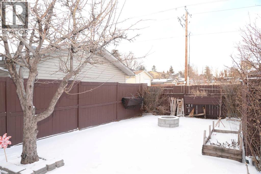 131 Erin Woods Drive Se, Calgary, Alberta  T2B 2T6 - Photo 36 - A2291781