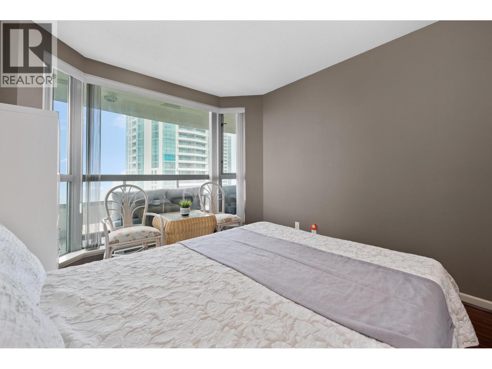 803 5848 Olive Avenue, Burnaby, British Columbia  V5H 4V6 - Photo 17 - R3098278