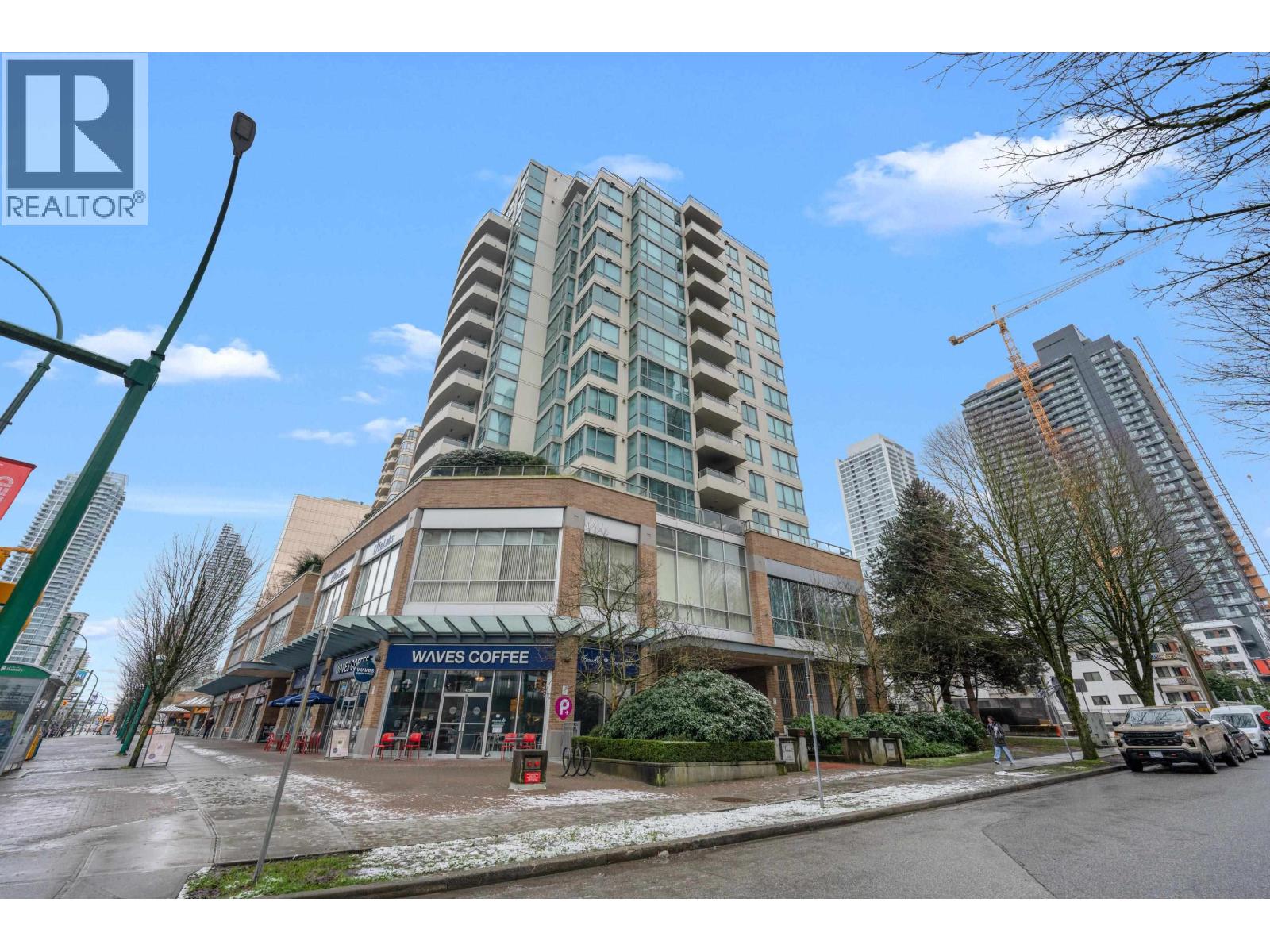 803 5848 Olive Avenue, Burnaby, British Columbia  V5H 4V6 - Photo 1 - R3098278