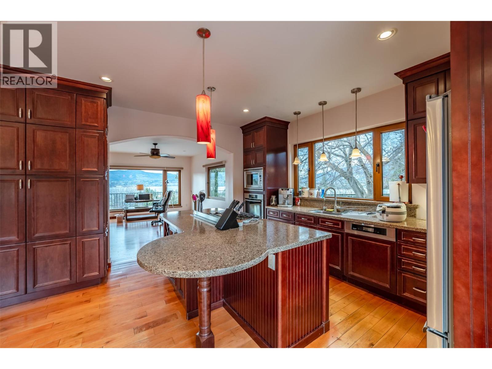 3210 Bartlett Road, Naramata, British Columbia  V0H 1N1 - Photo 9 - 10376875