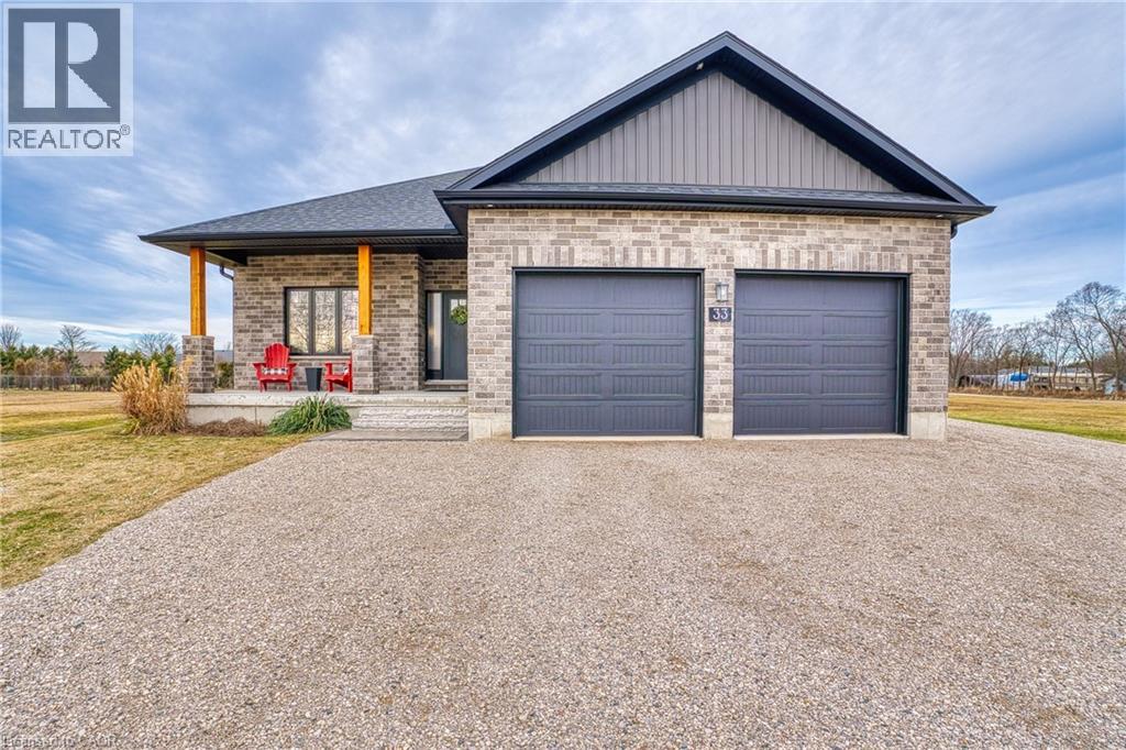 33 Wellington Street S, Ashfield-Colborne-Wawanosh, Ontario  N7A 3X9 - Photo 2 - 40809912